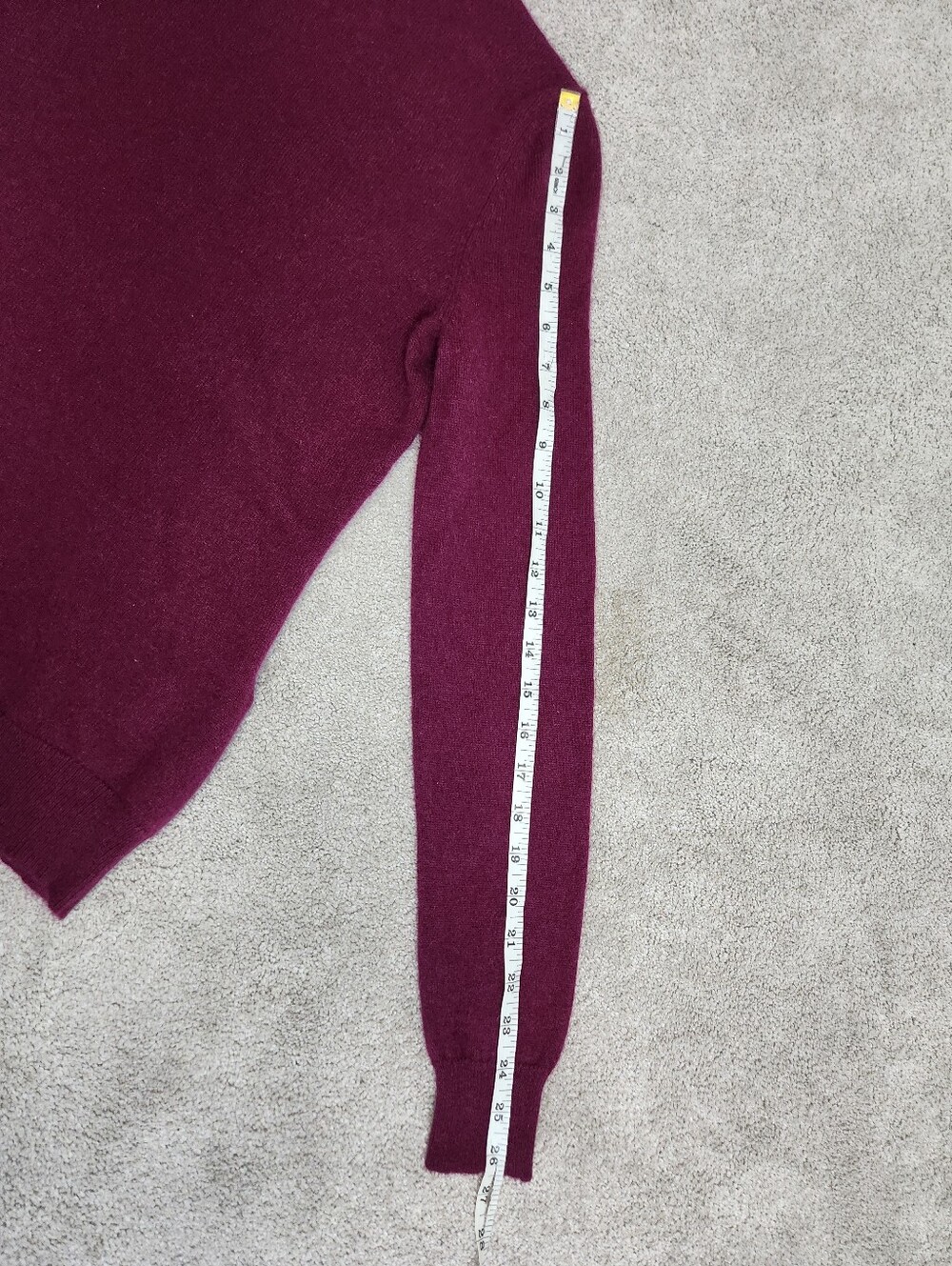 💯 Cashmere Sweater Sz M Burgundy High Neck Lord & Taylor Cozy Soft Quiet Luxury - Picture 7 of 11